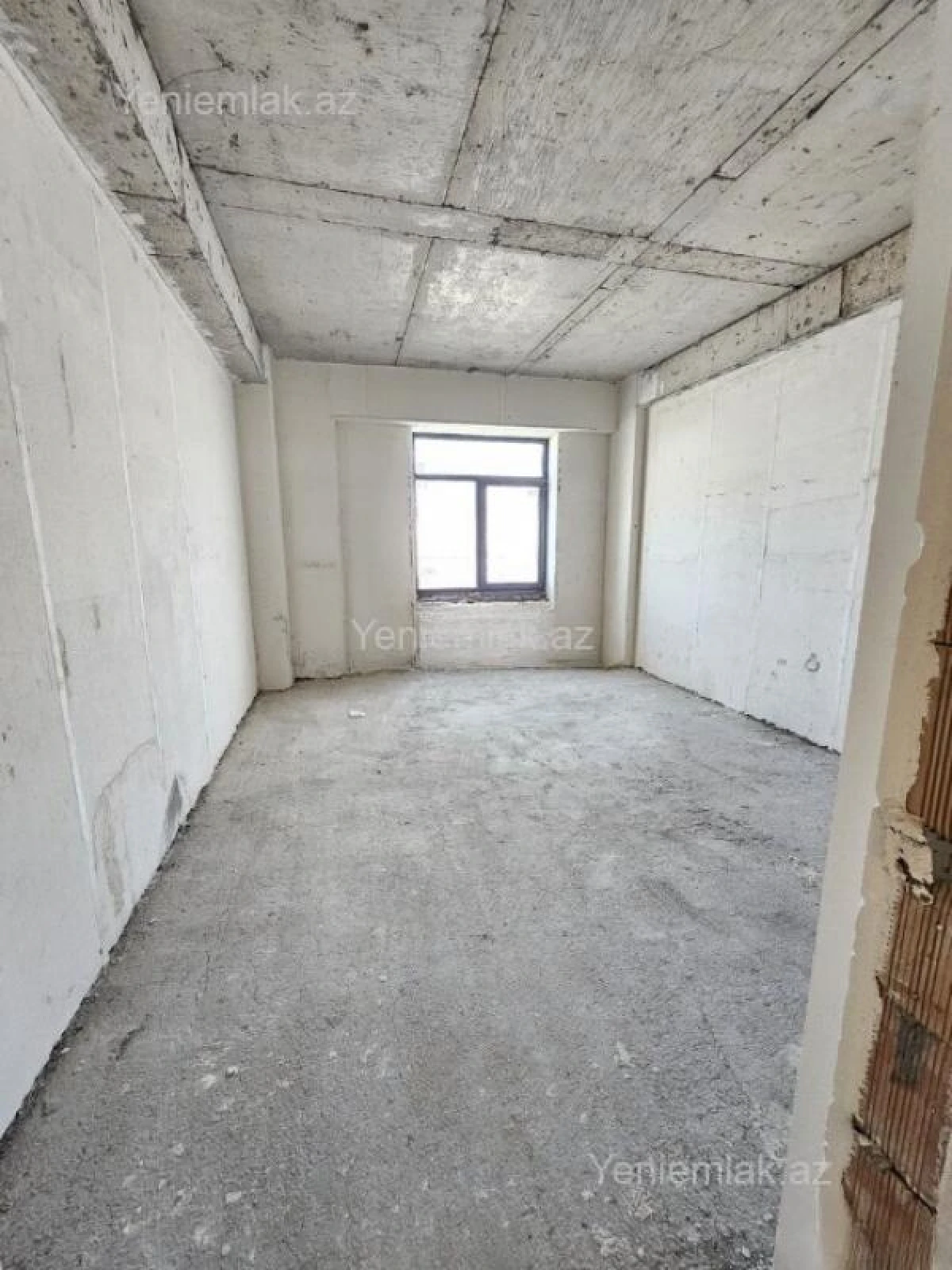 Satılır 3 otaqlı yeni tikili 150 m²