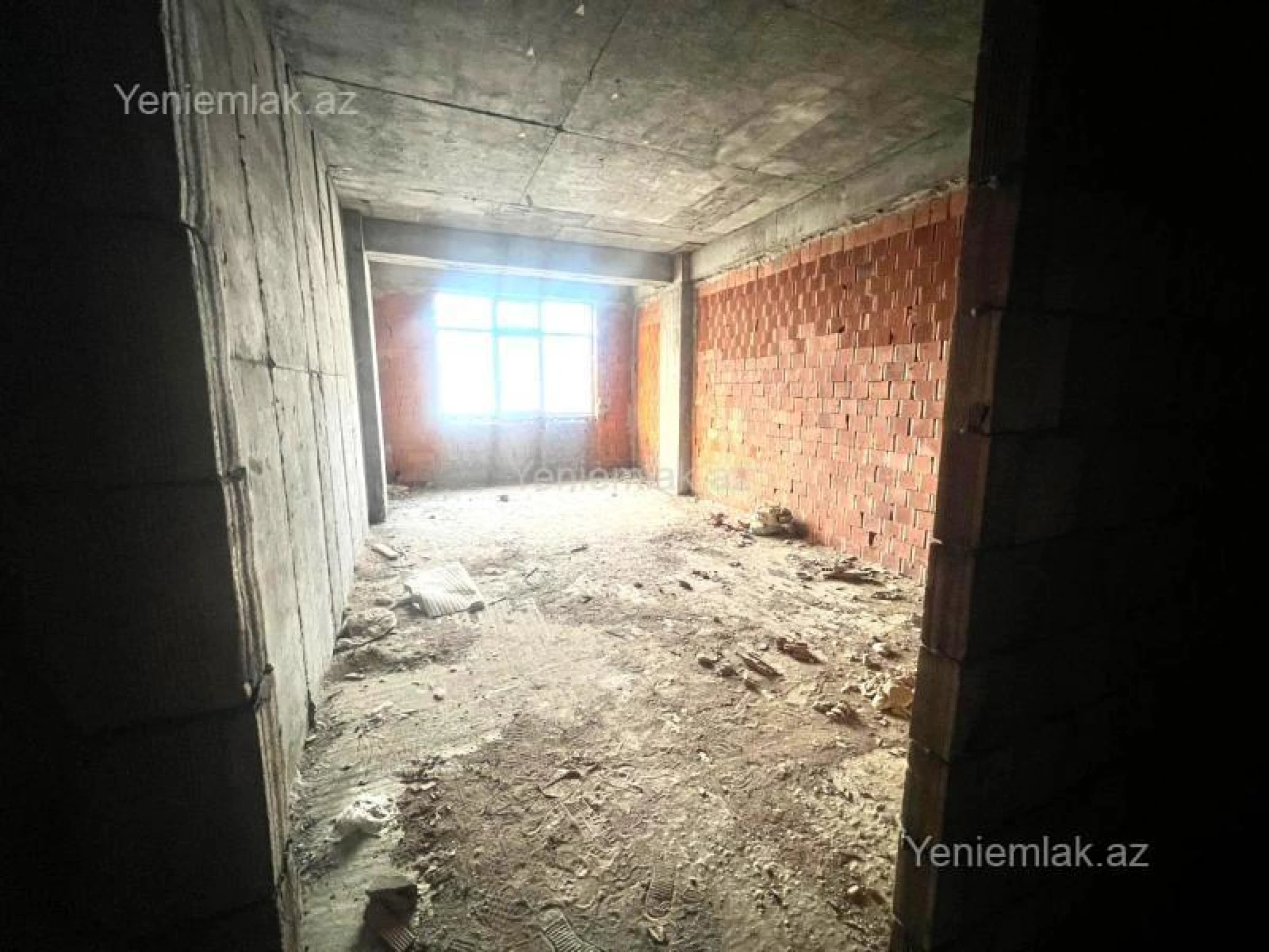 Satılır 3 otaqlı yeni tikili 190 m²