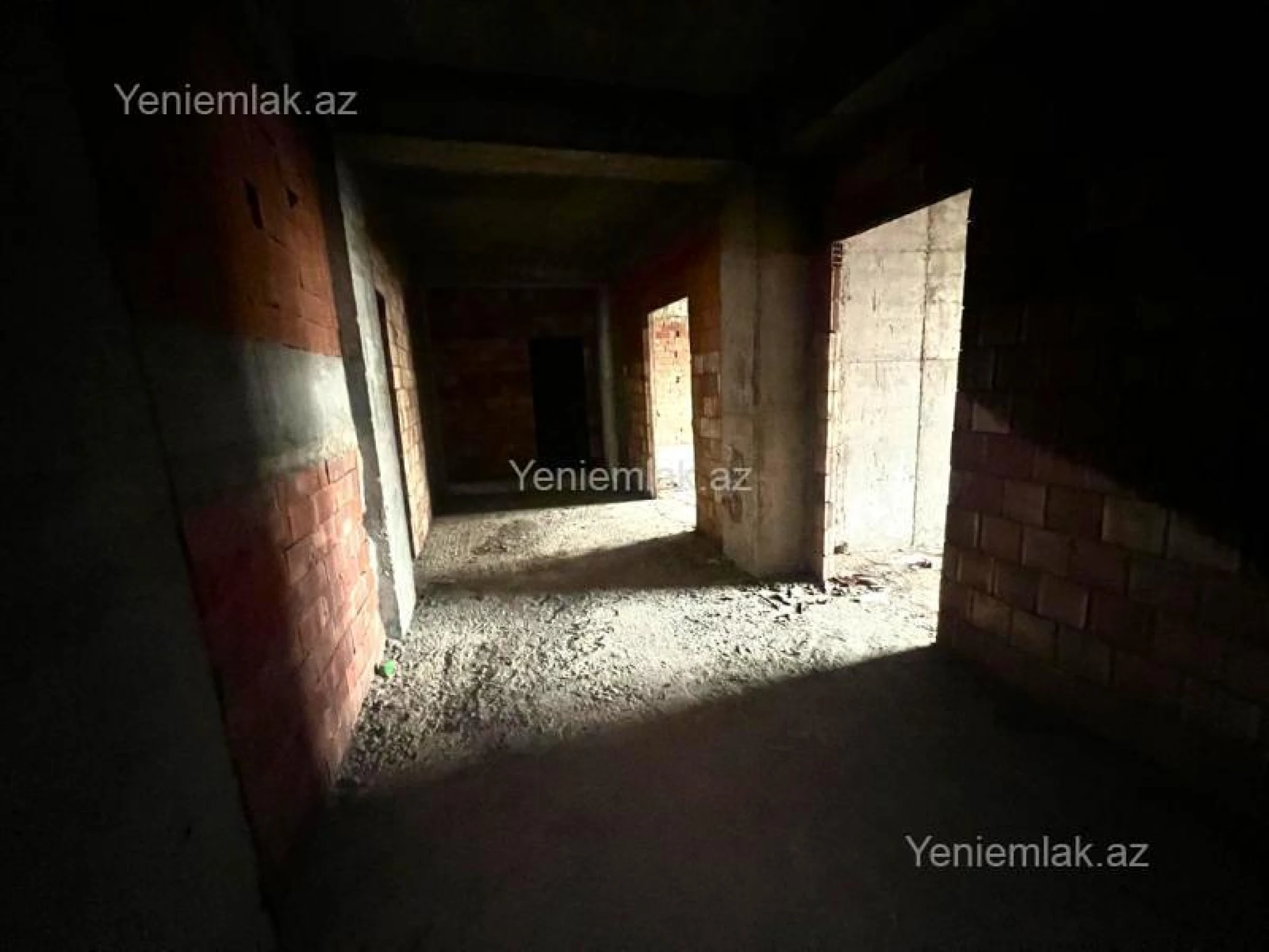 Satılır 3 otaqlı yeni tikili 190 m²