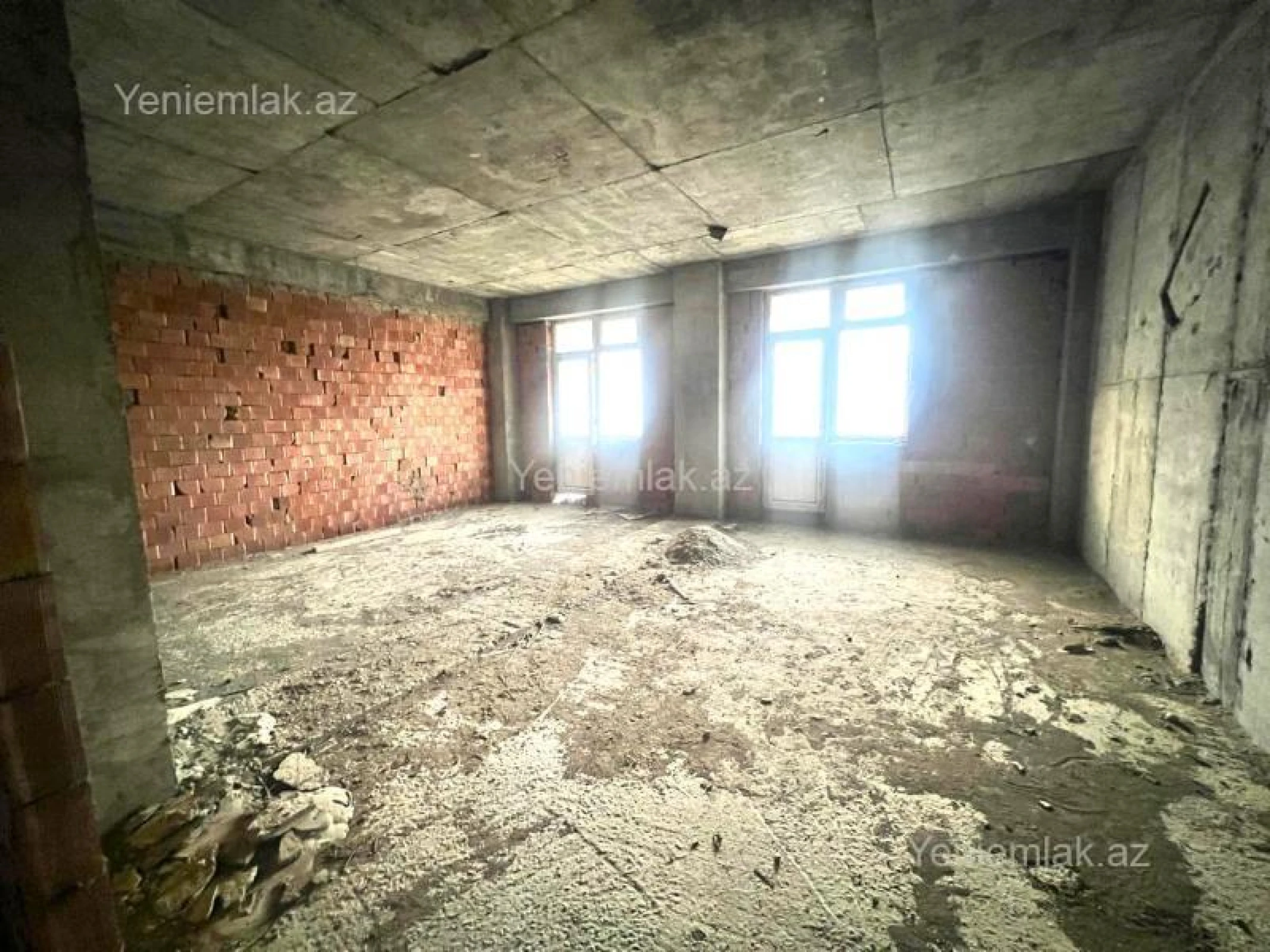 Satılır 3 otaqlı yeni tikili 190 m²