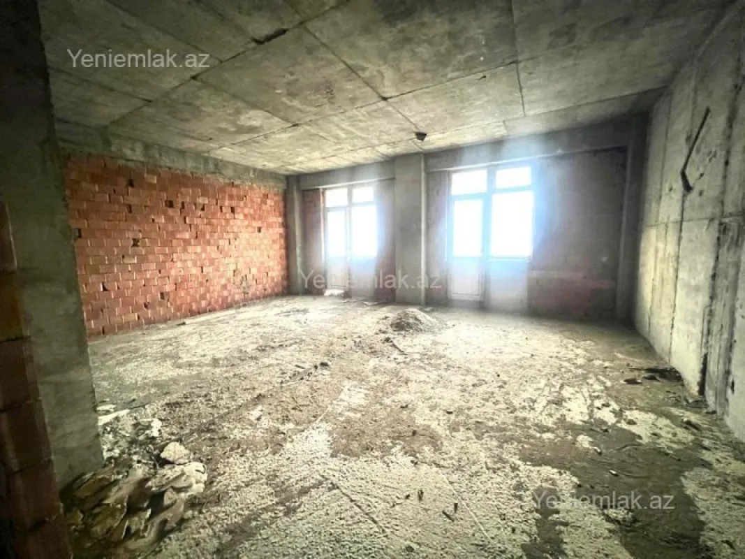 Satılır 3 otaqlı yeni tikili 190 m²