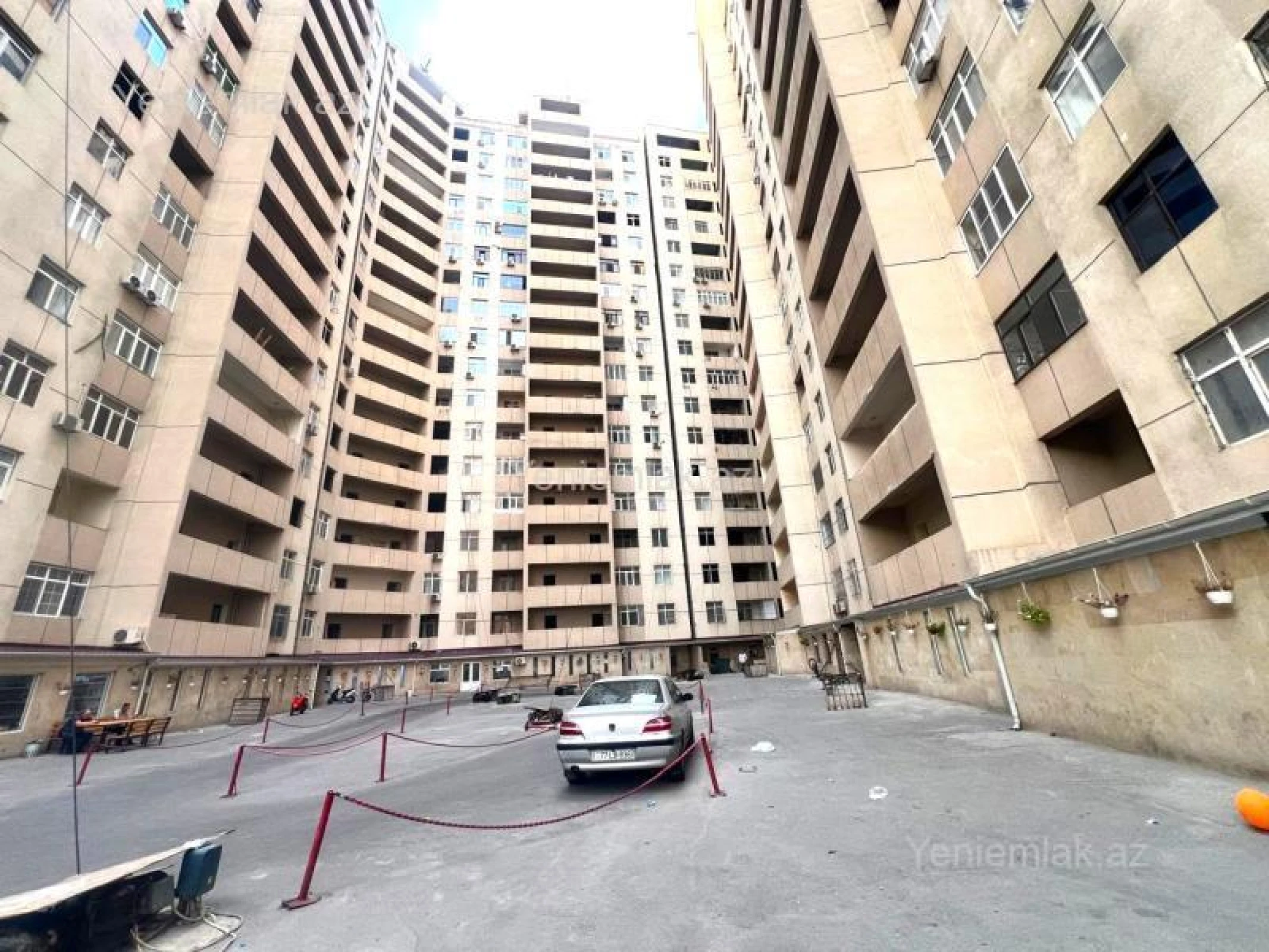 Satılır 3 otaqlı yeni tikili 190 m²