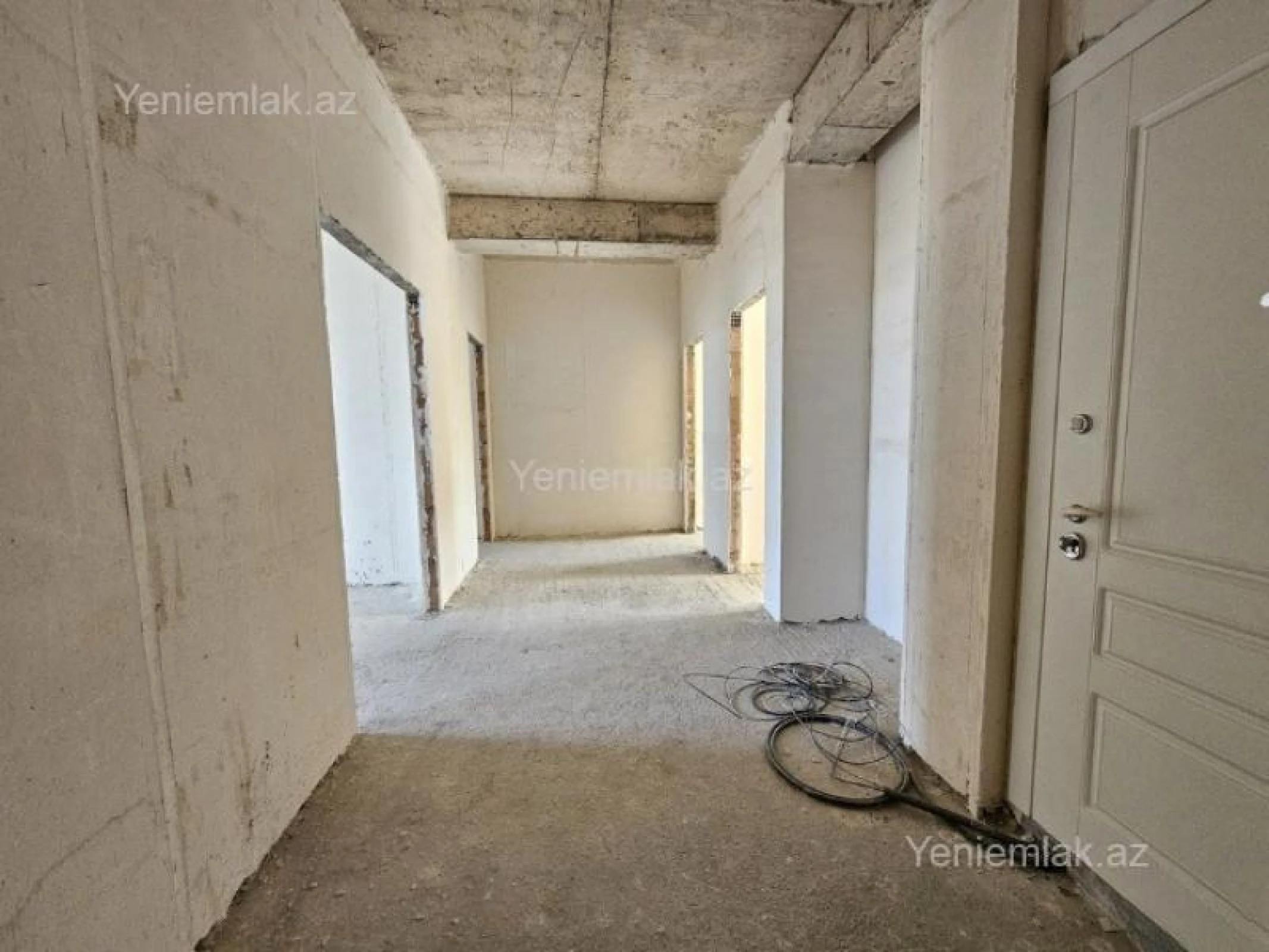 Satılır 3 otaqlı yeni tikili 150 m²