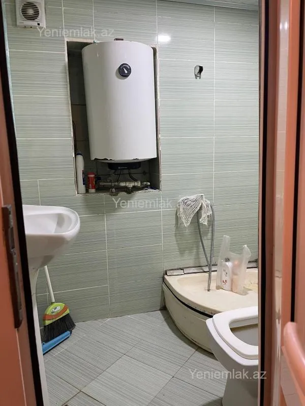 Satılır 1 otaqlı köhnə tikili 32 m²