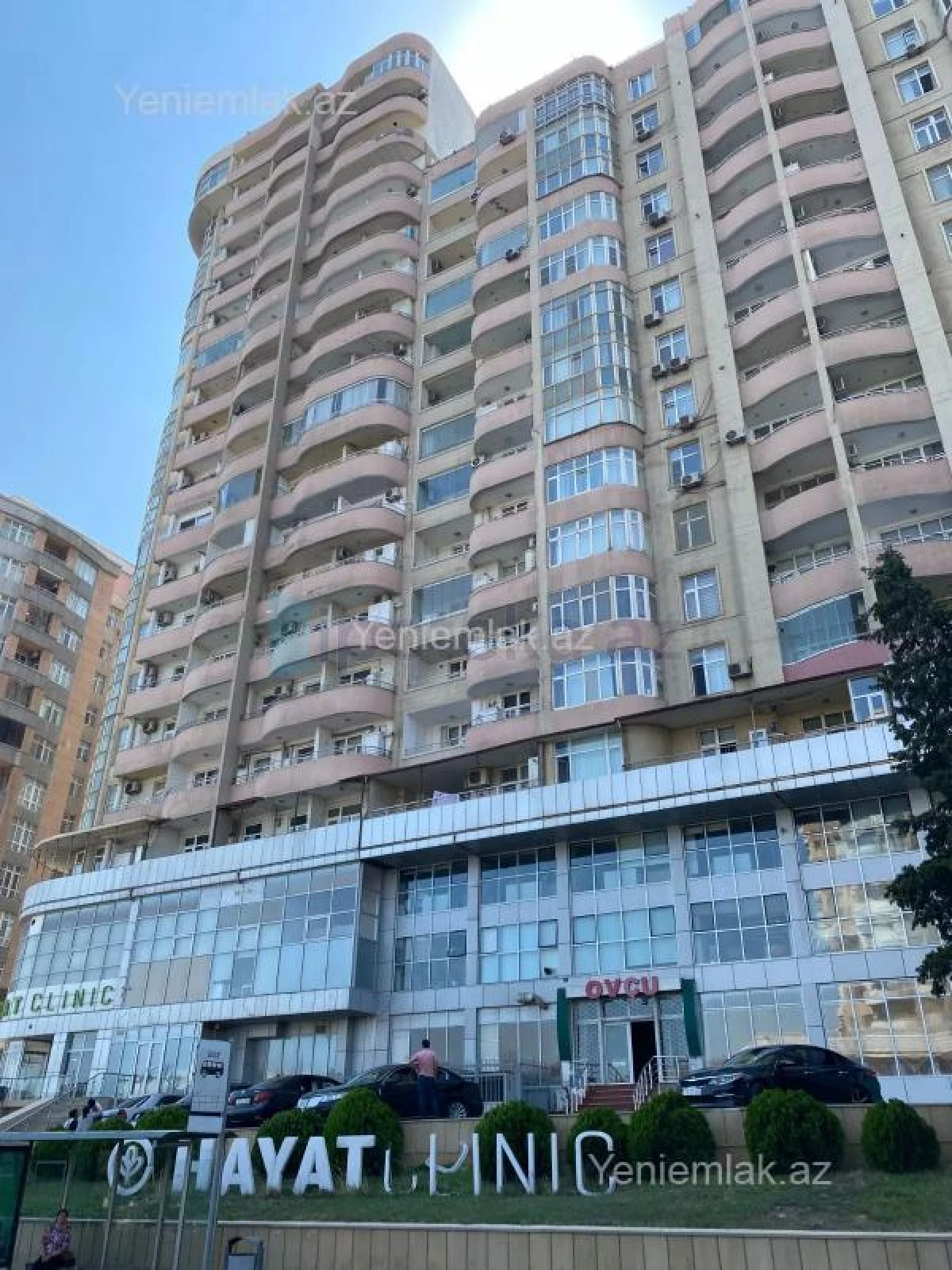 Satılır 3 otaqlı yeni tikili 75 m²