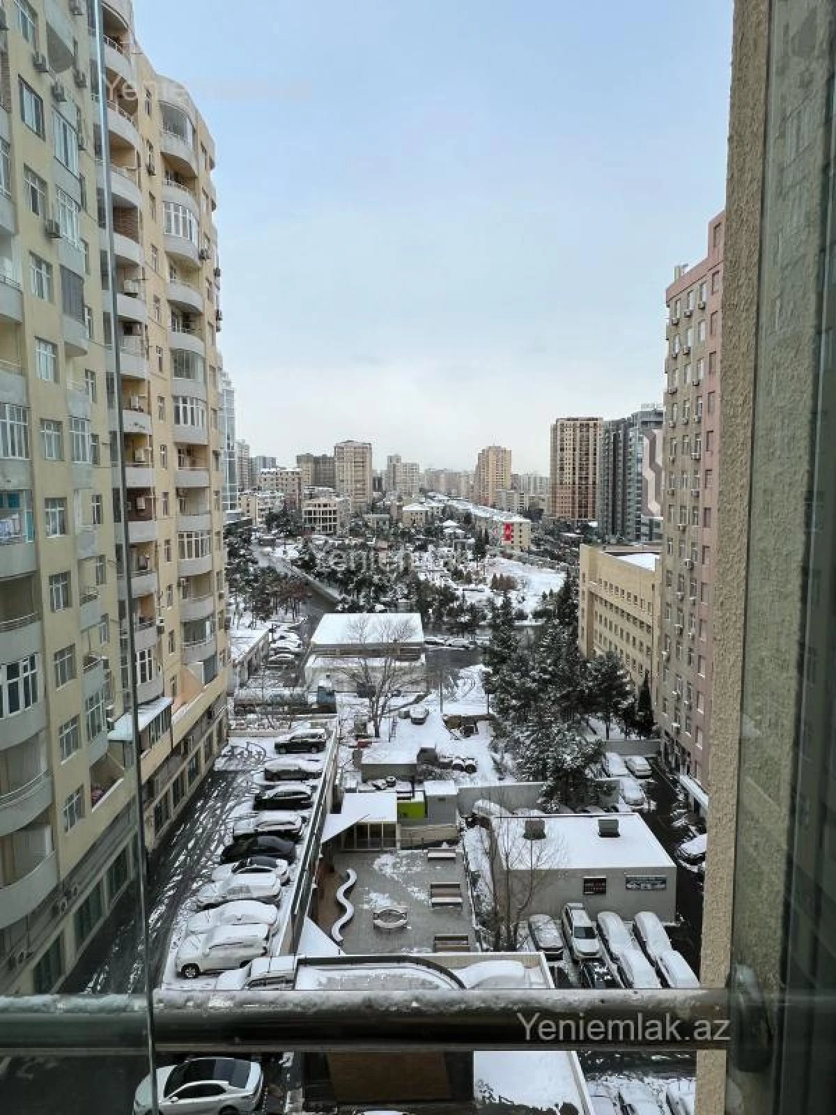 Satılır 3 otaqlı yeni tikili 75 m²