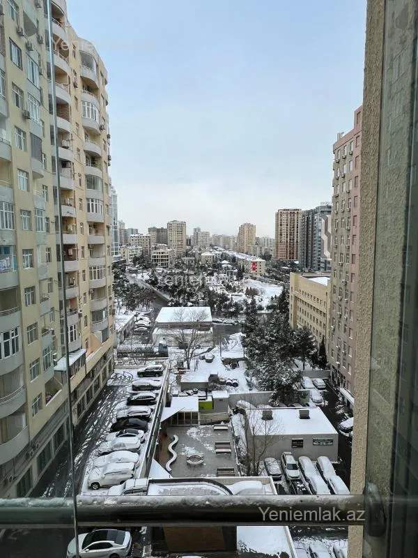 Satılır 3 otaqlı yeni tikili 75 m²