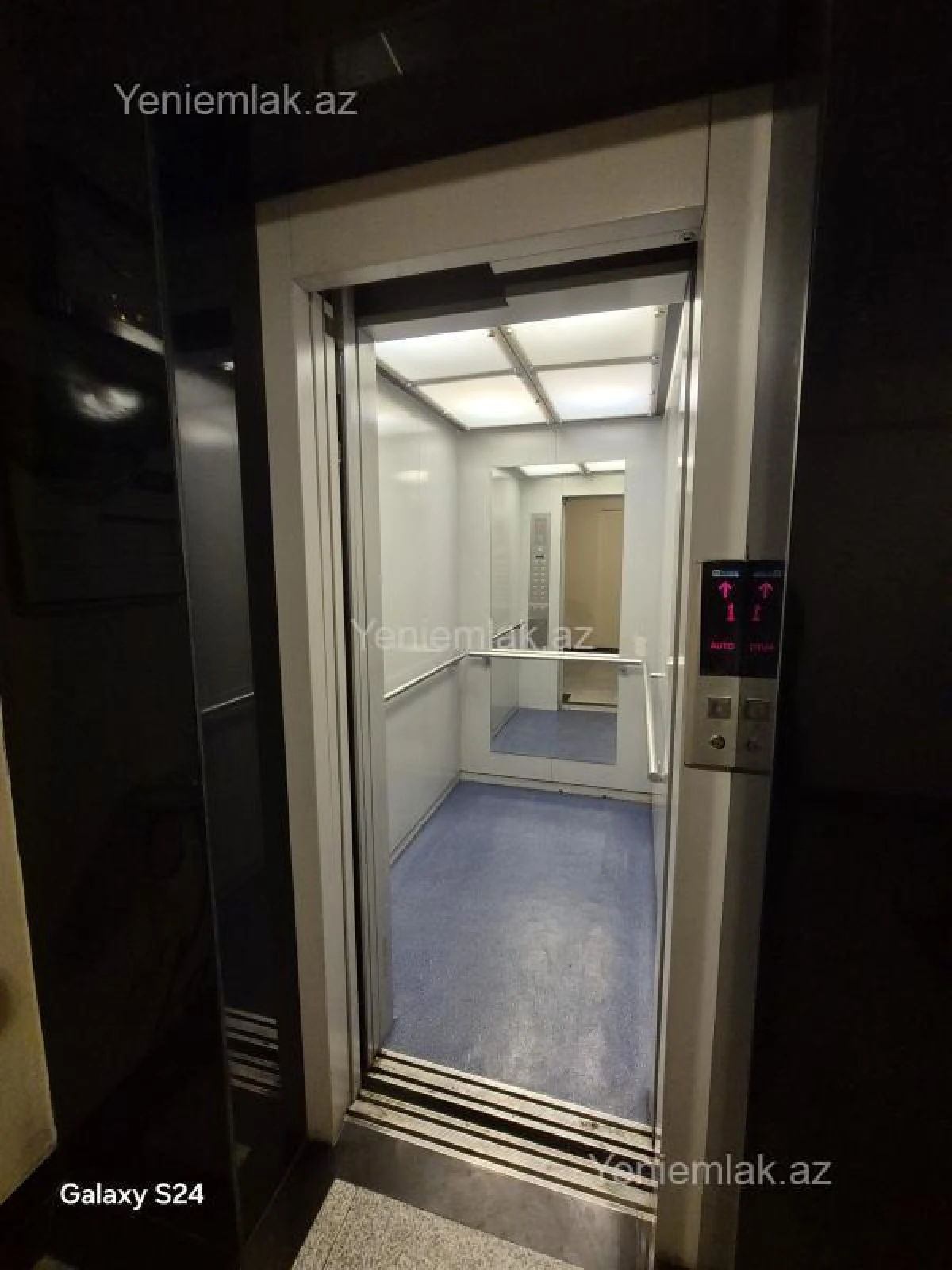 Satılır 3 otaqlı yeni tikili 75 m²