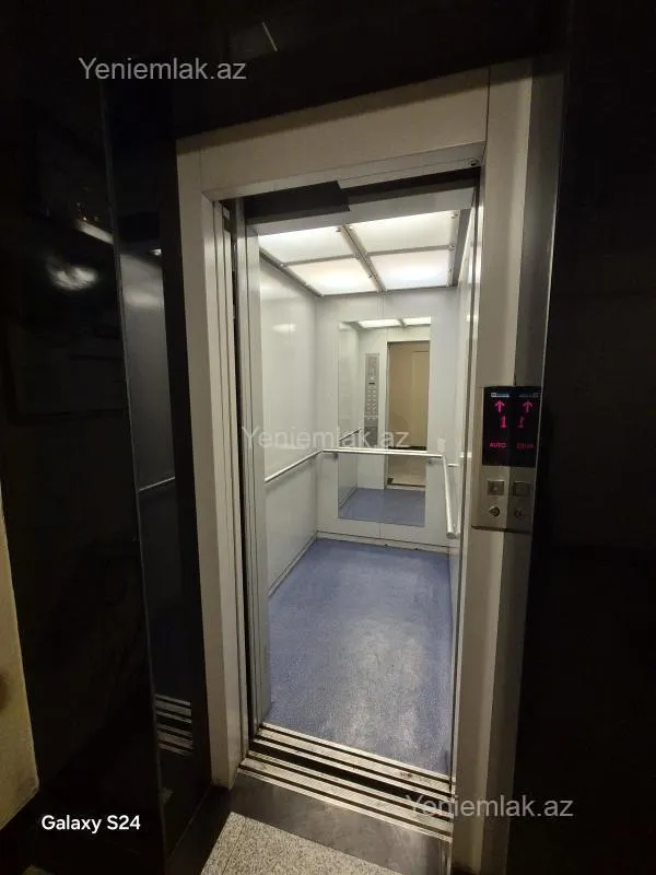 Satılır 3 otaqlı yeni tikili 75 m²