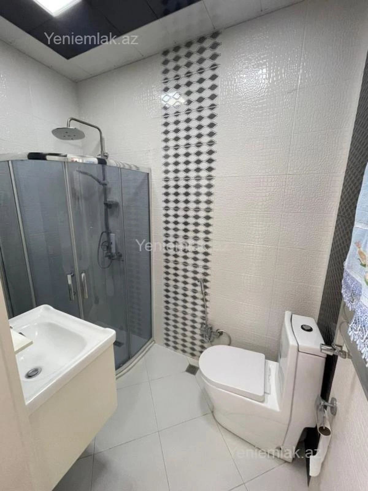 Satılır 3 otaqlı yeni tikili 75 m²