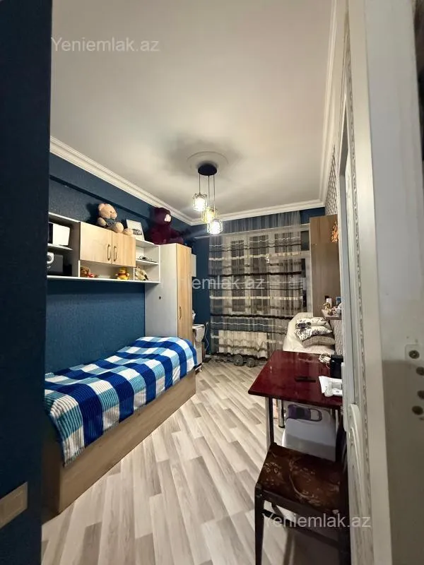 Satılır 2 otaqlı yeni tikili 78 m²