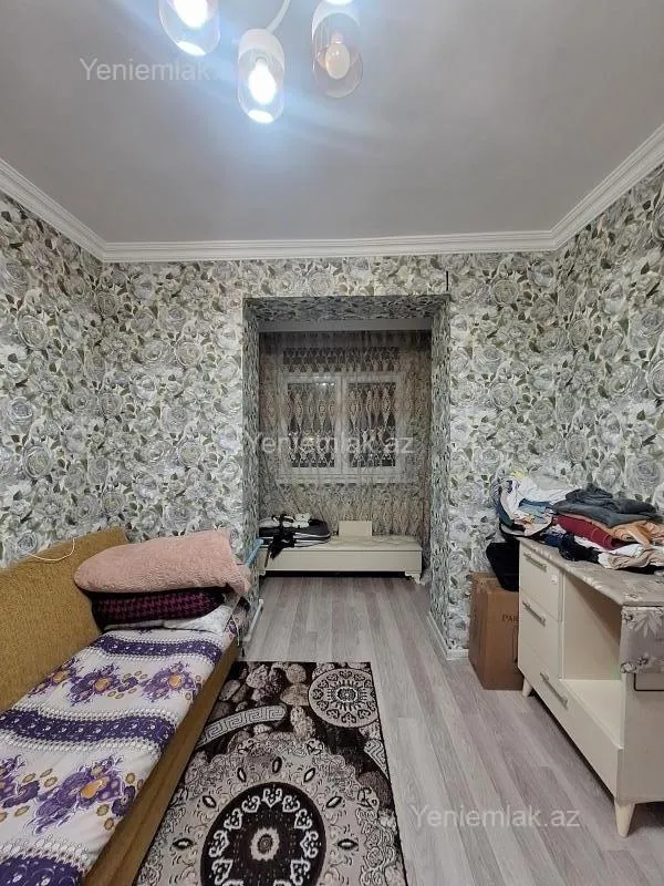 Satılır 4 otaqlı köhnə tikili 85 m²
