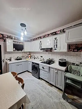 Satılır 4 otaqlı köhnə tikili 85 m² — Sumqayıt, 7-ci mikrorayon 4 otaq 85.00 m²