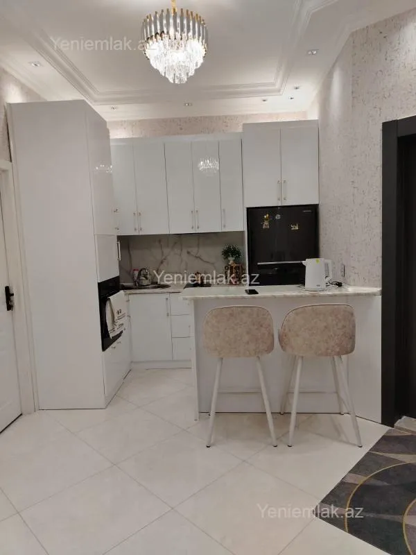 Satılır 3 otaqlı yeni tikili 93 m²