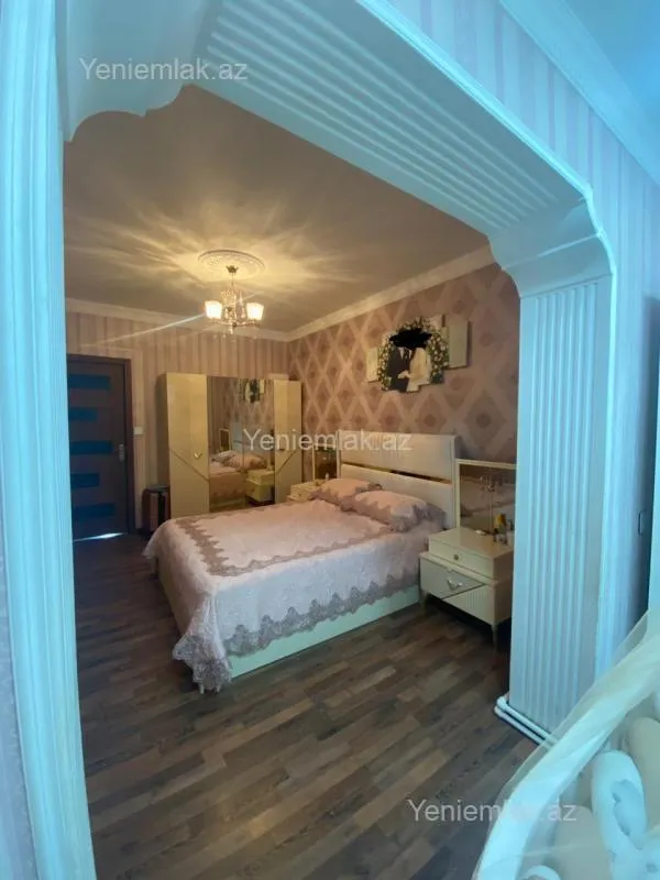 Satılır 3 otaqlı köhnə tikili 90 m²