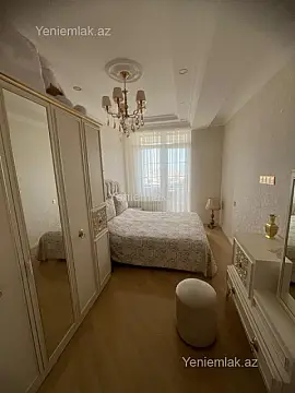 Satılır 3 otaqlı yeni tikili 88.5 m²