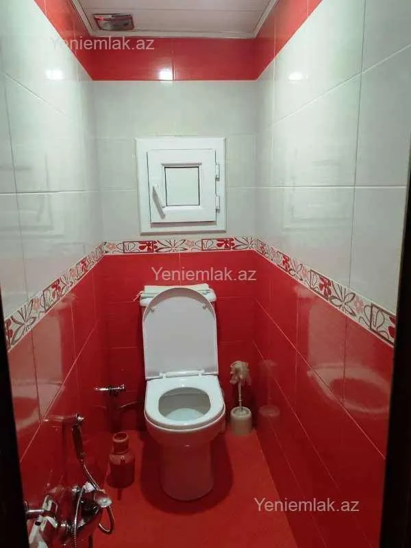 Satılır 3 otaqlı köhnə tikili 75 m²