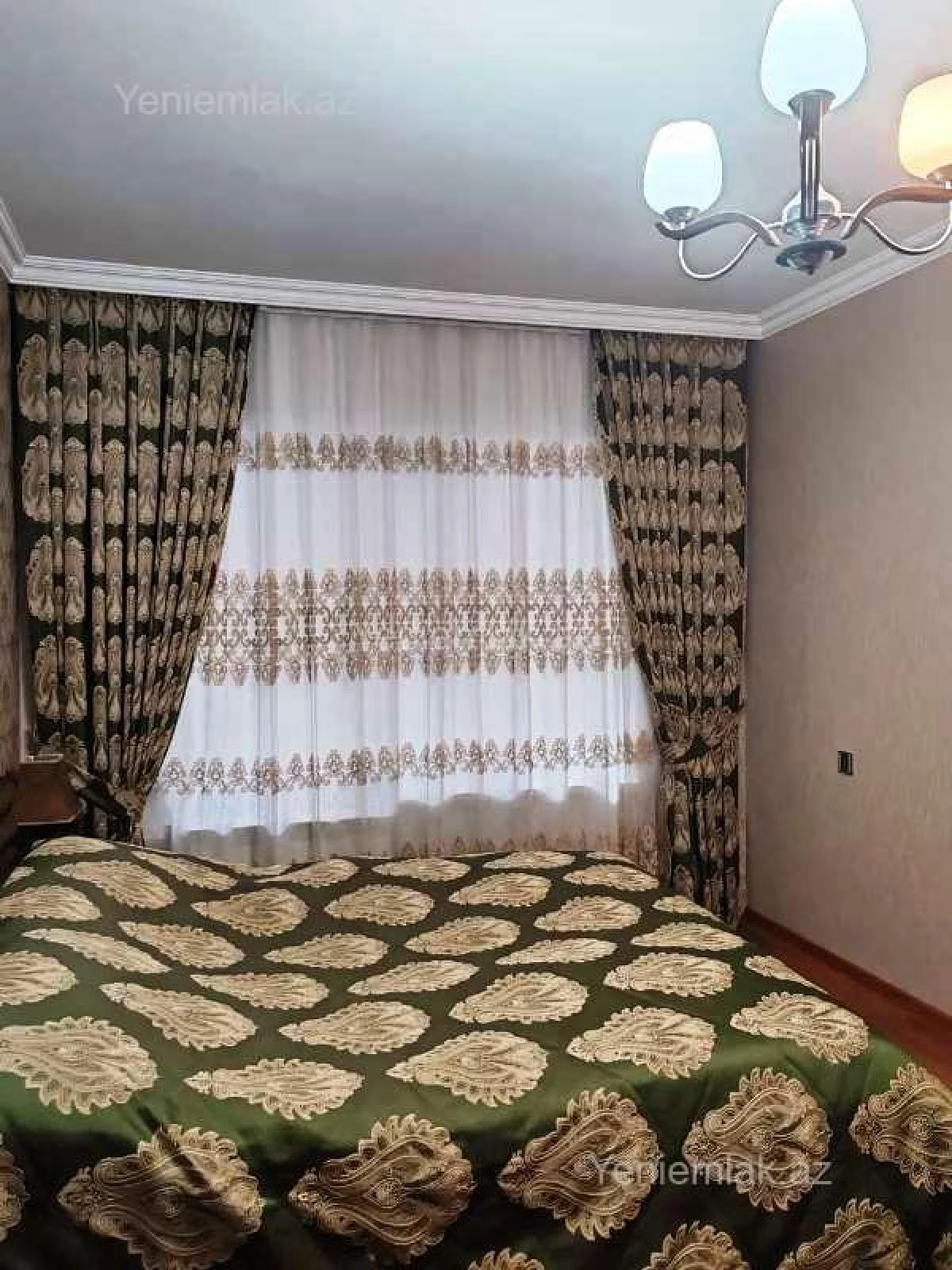 Satılır 3 otaqlı köhnə tikili 75 m²