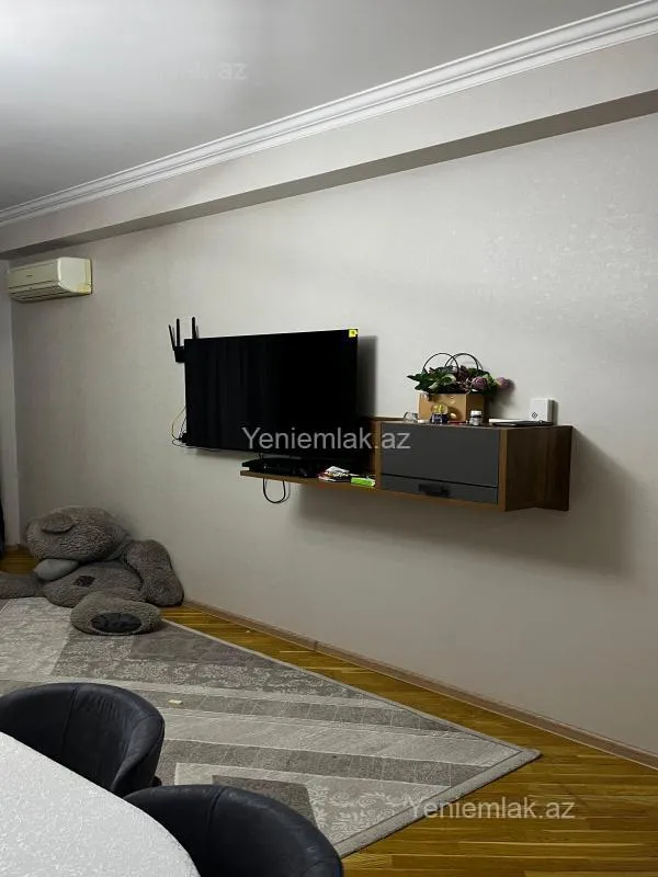 Satılır 3 otaqlı yeni tikili 95 m²