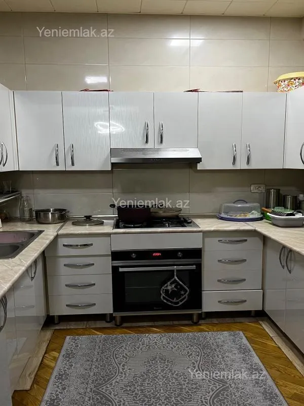 Satılır 3 otaqlı yeni tikili 95 m²