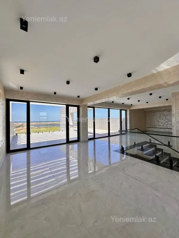 Satılır 7 otaqlı həyət evi 500 m²