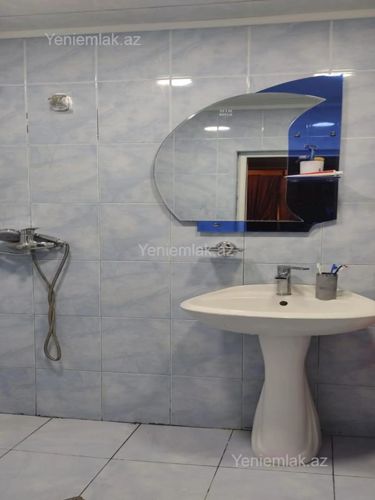 Satılır 3 otaqlı yeni tikili 65 m²