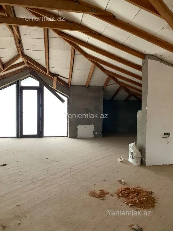 Satılır 7 otaqlı həyət evi 508 m²