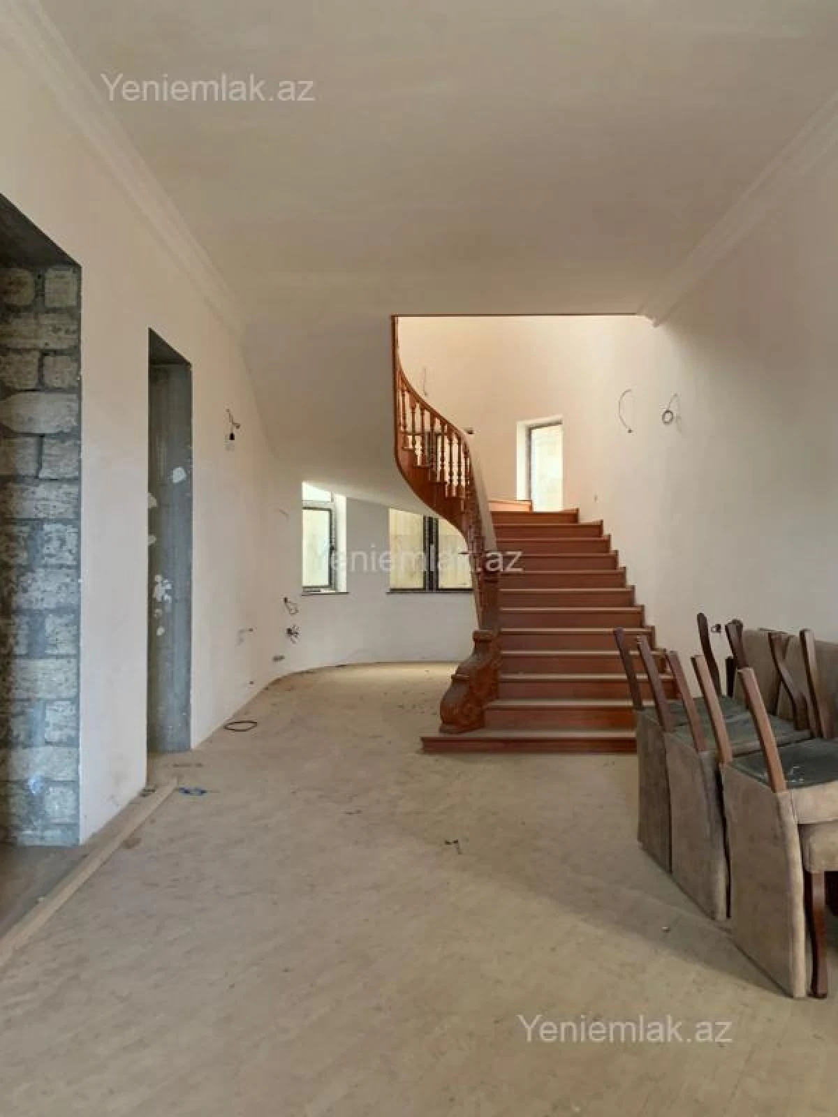 Satılır 7 otaqlı həyət evi 508 m²