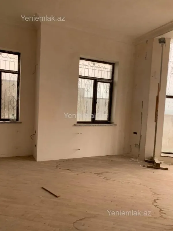 Satılır 7 otaqlı həyət evi 508 m²