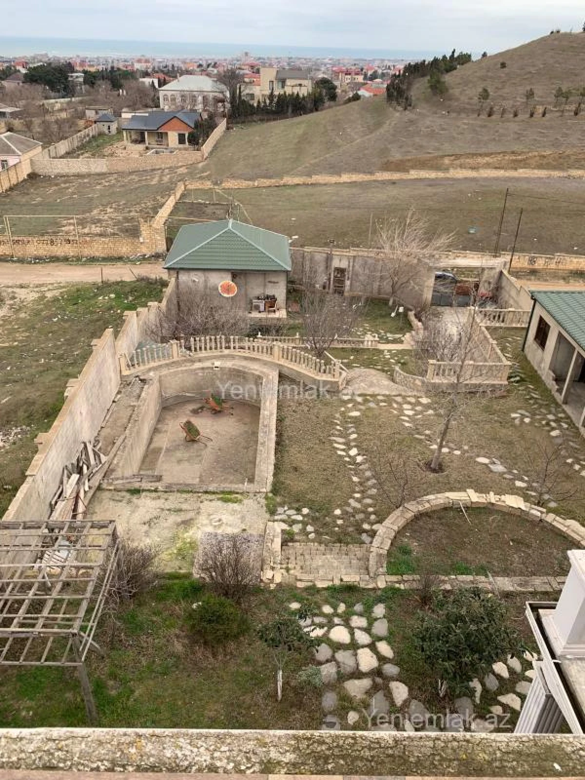 Satılır 7 otaqlı həyət evi 508 m²