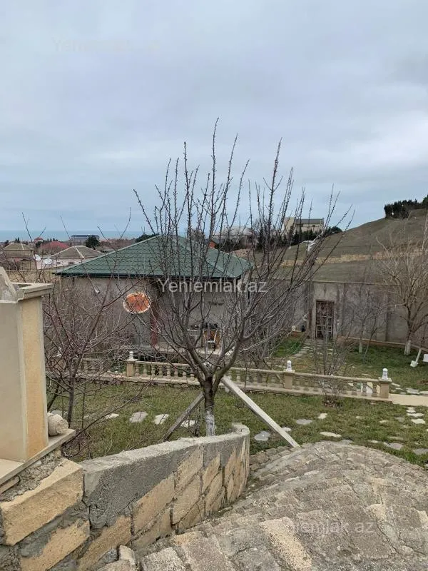 Satılır 7 otaqlı həyət evi 508 m²