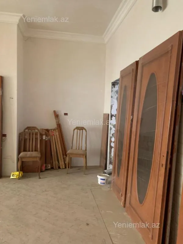 Satılır 7 otaqlı həyət evi 508 m²