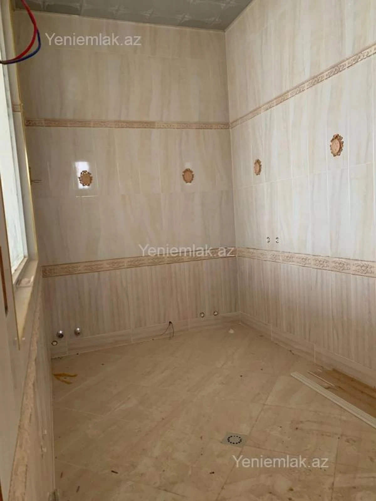 Satılır 7 otaqlı həyət evi 508 m²