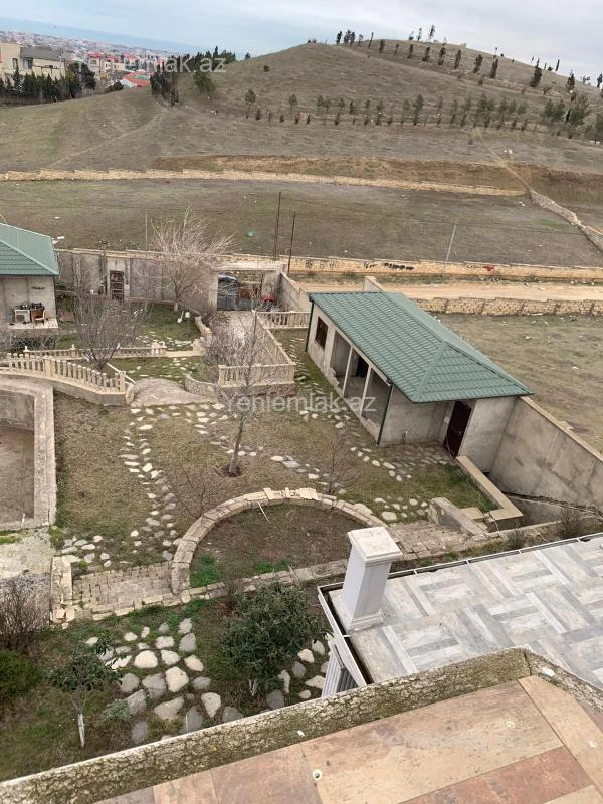 Satılır 7 otaqlı həyət evi 508 m²