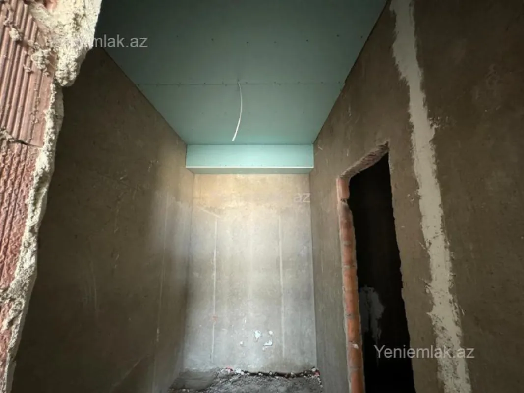 Satılır 7 otaqlı həyət evi 500 m²