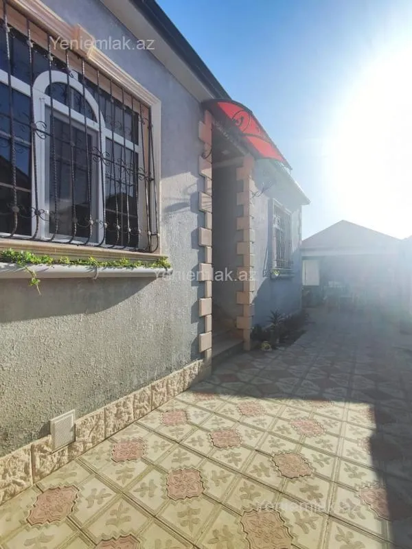 Satılır 4 otaqlı həyət evi 120 m²