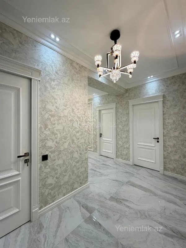 Satılır 3 otaqlı yeni tikili 140 m²