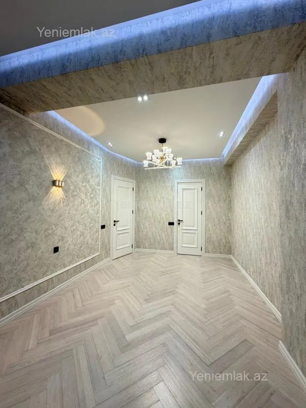 Satılır 3 otaqlı yeni tikili 140 m²