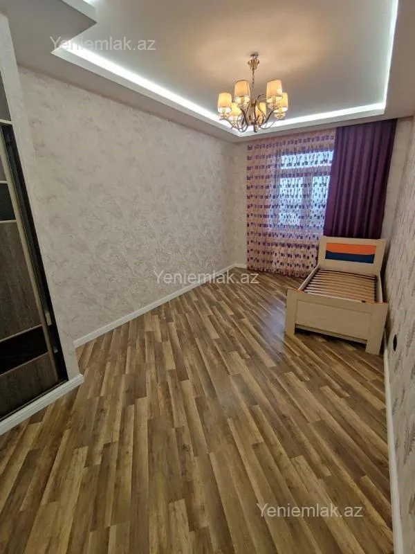 Satılır 3 otaqlı yeni tikili 95 m²