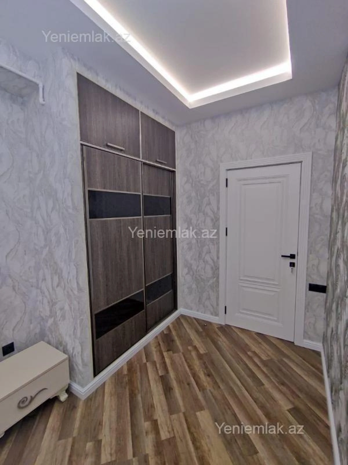 Satılır 3 otaqlı yeni tikili 95 m²
