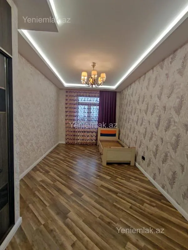 Satılır 3 otaqlı yeni tikili 95 m²