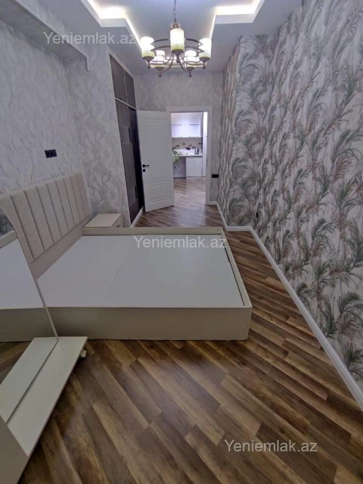 Satılır 3 otaqlı yeni tikili 95 m²