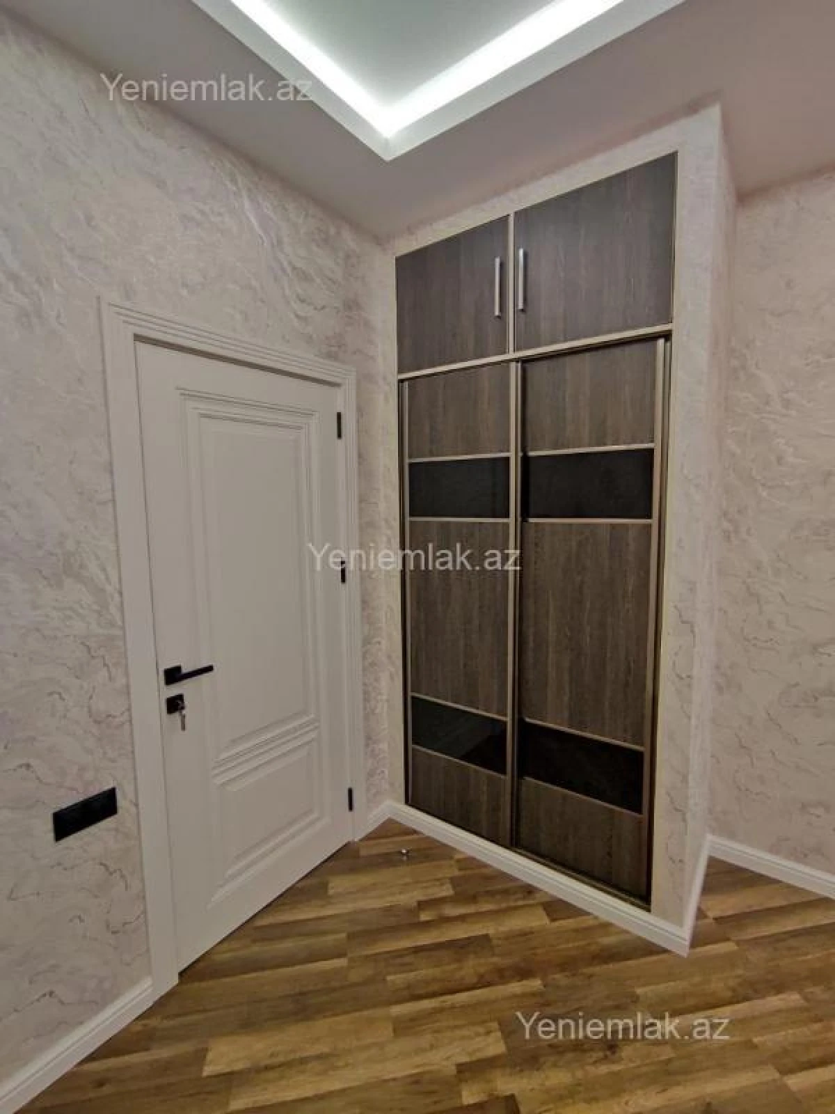 Satılır 3 otaqlı yeni tikili 95 m²