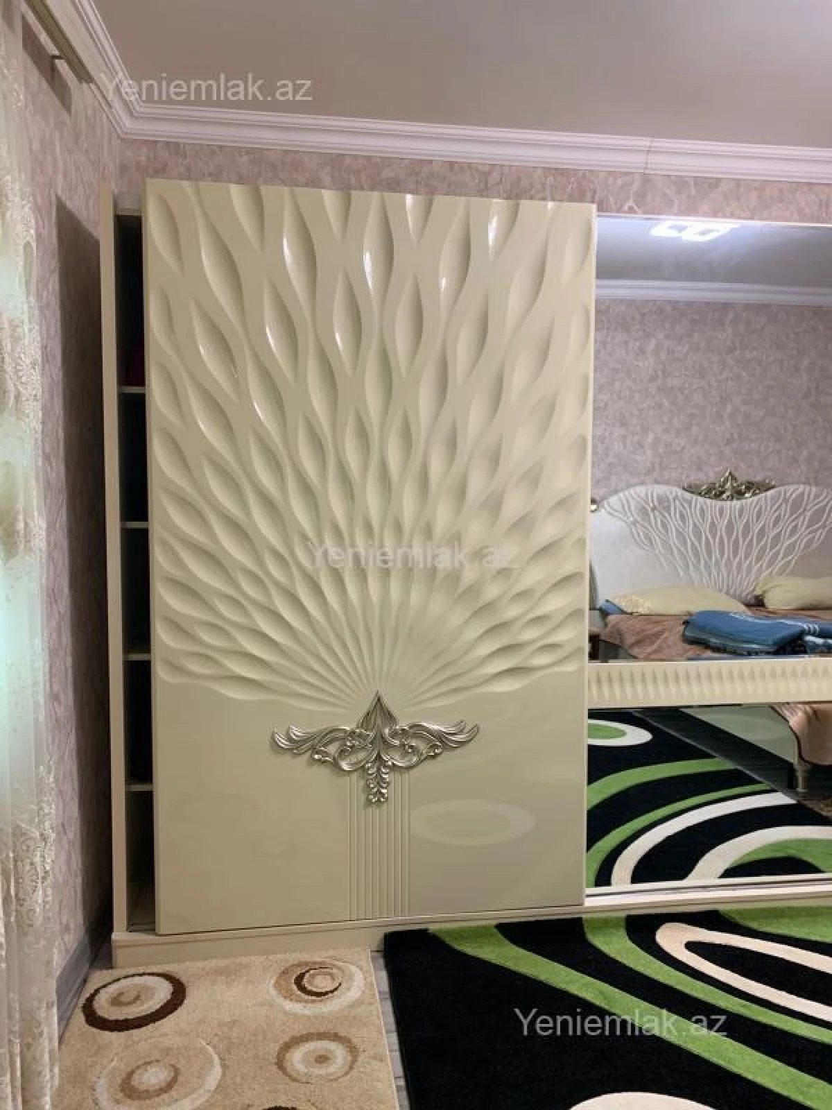 Satılır 5 otaqlı həyət evi 220 m²