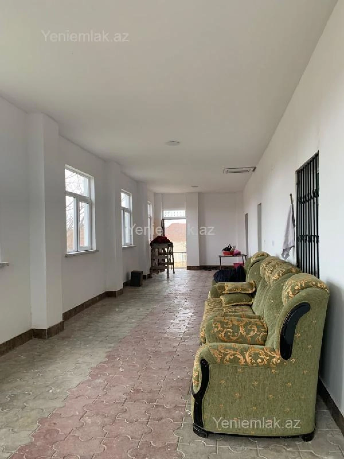 Satılır 5 otaqlı həyət evi 220 m²