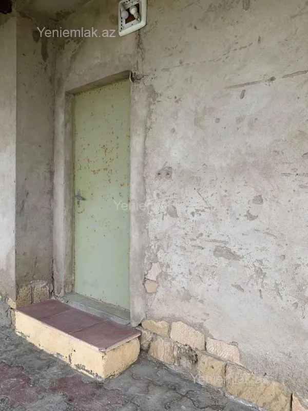 Satılır 5 otaqlı həyət evi 220 m²