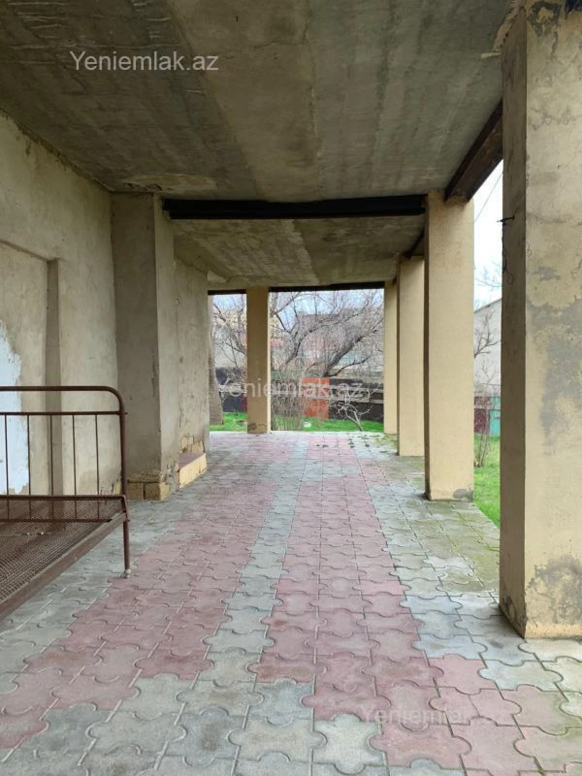 Satılır 5 otaqlı həyət evi 220 m²