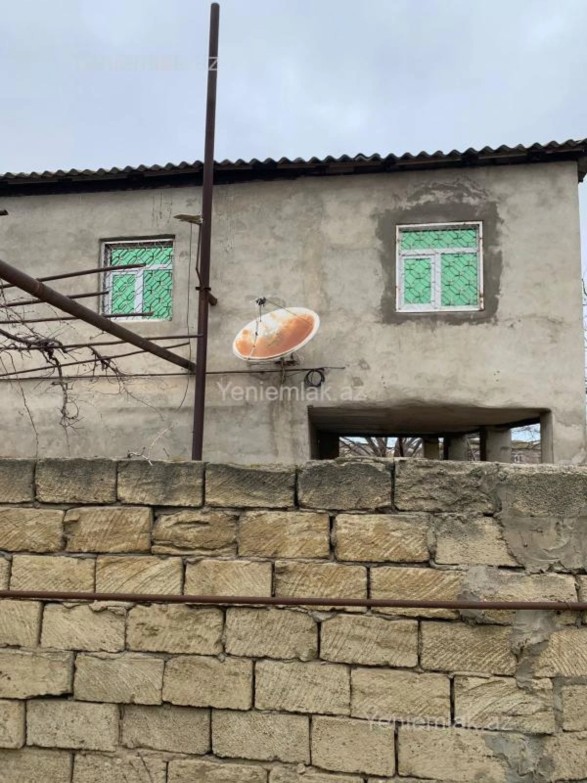 Satılır 5 otaqlı həyət evi 220 m²