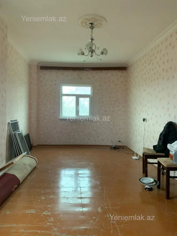 Satılır 5 otaqlı həyət evi 220 m²