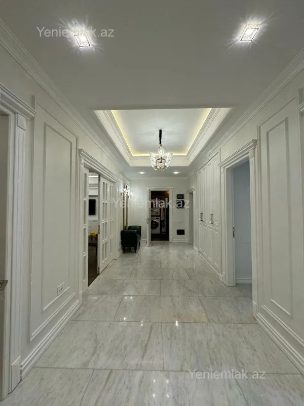 Satılır 3 otaqlı yeni tikili 141 m²